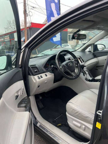 2013 Toyota Venza LE