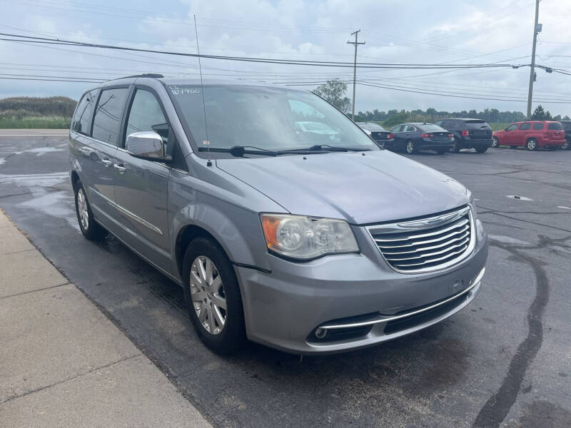 2013 Chrysler Town and Country for sale at HEDGES USED CARS in Carleton MI