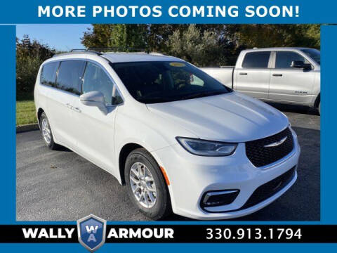 2022 Chrysler Pacifica for sale at Wally Armour Chrysler Dodge Jeep Ram in Alliance OH