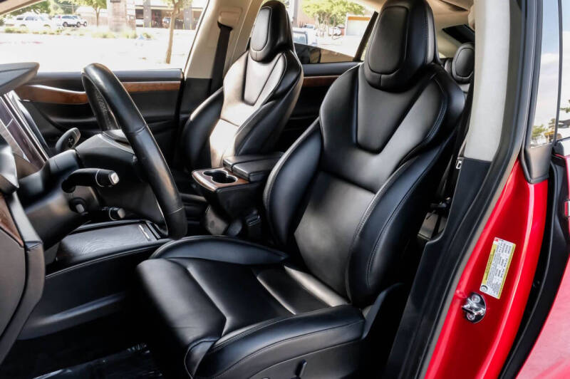 2017 Tesla Model X 75D