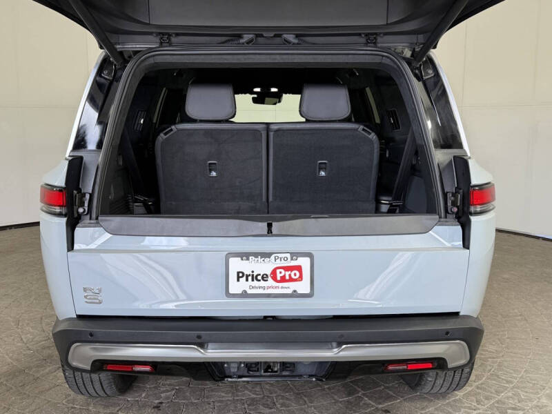 2022 Rivian R1S Launch Edition