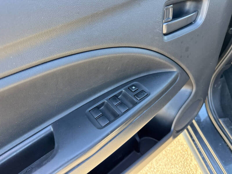 2015 Mitsubishi Mirage DE