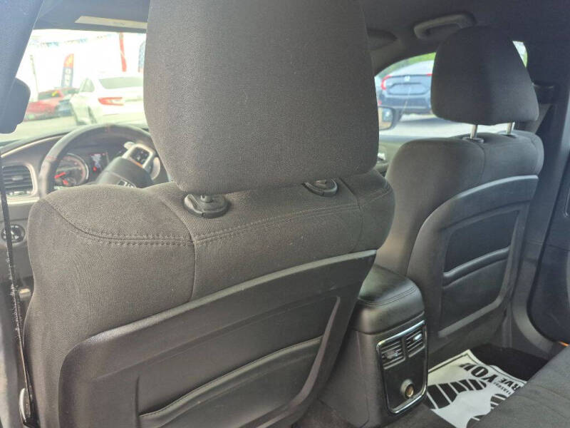 2013 Dodge Charger SXT