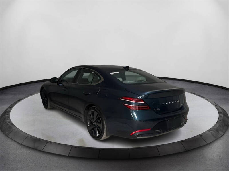 2023 Genesis G70