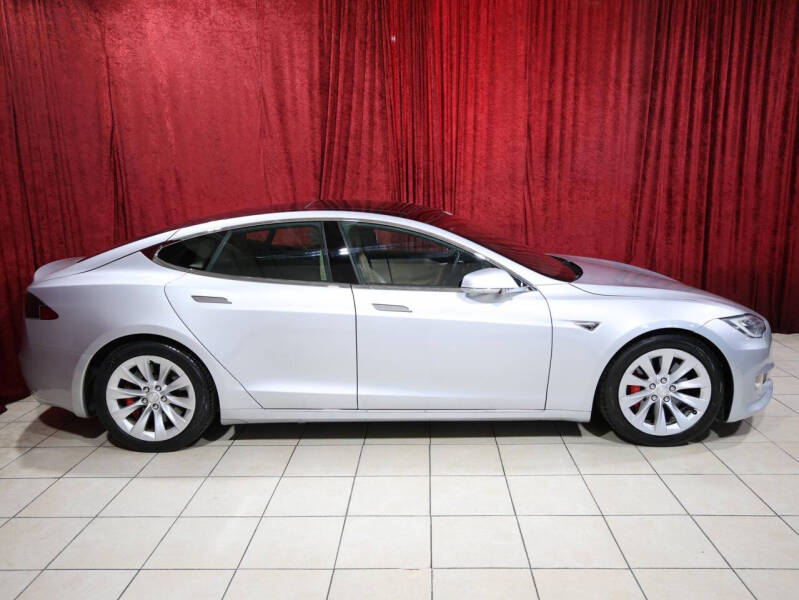 2016 Tesla Model S