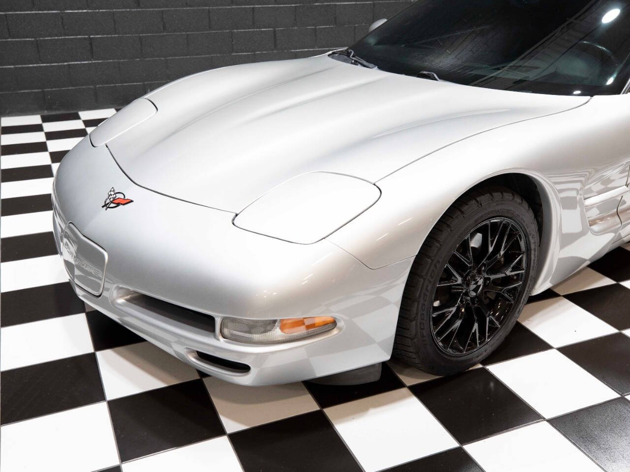 2004 Chevrolet Corvette 8