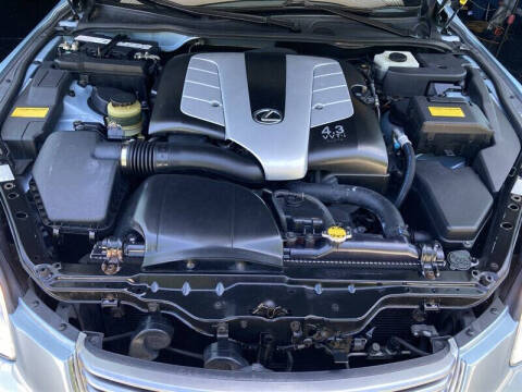 2004 Lexus SC 430
