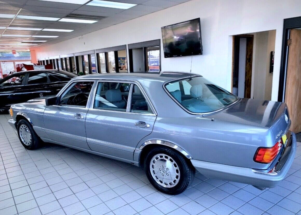 1988 Mercedes-Benz 420-Class 4