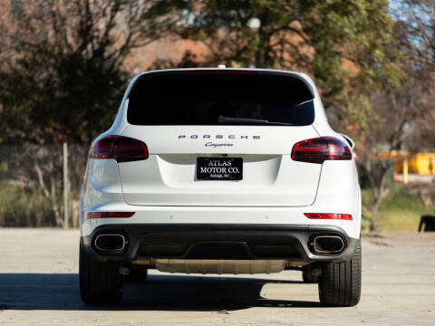 2017 Porsche Cayenne Platinum Edition