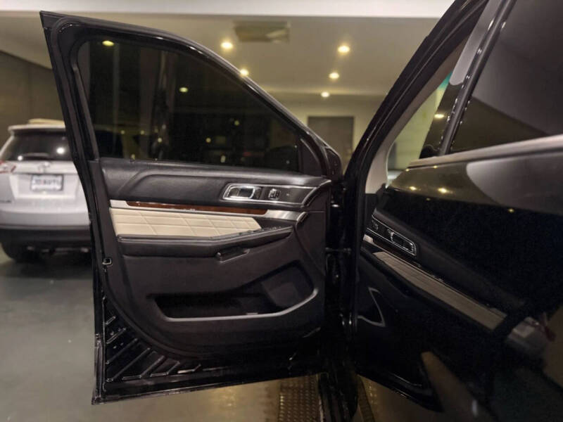 2016 Ford Explorer Platinum