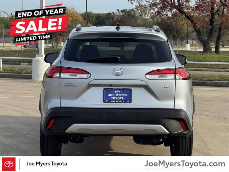 2025 Toyota Corolla Cross LE