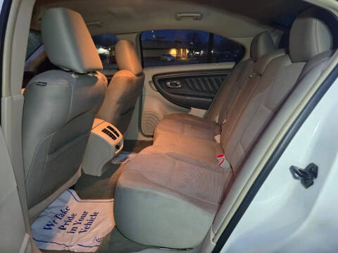 2010 Ford Taurus SEL