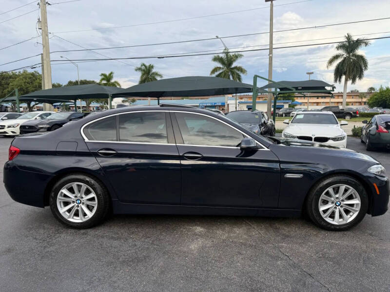 2016 BMW 5 Series 528i
