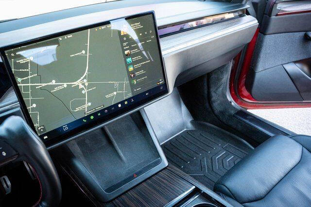 2021 Tesla Model S Plaid