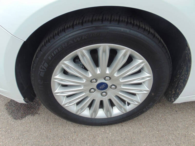 2014 Ford Fusion Hybrid SE