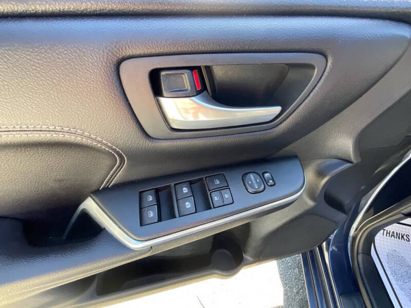 2017 Toyota Camry XLE