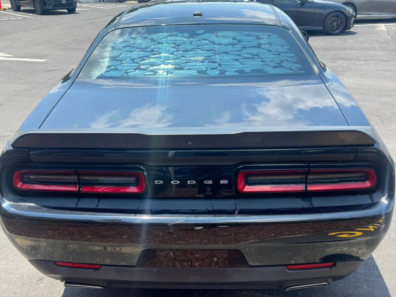 2019 Dodge Challenger SXT