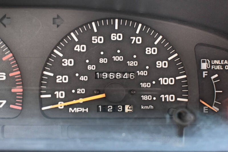 1997 Toyota 4Runner SR5 V6 photo 33