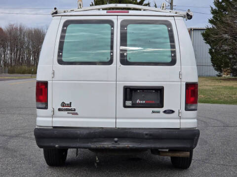 2011 Ford E-Series E-150