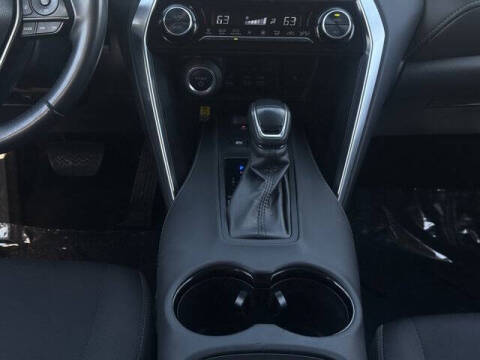 2024 Toyota Venza LE