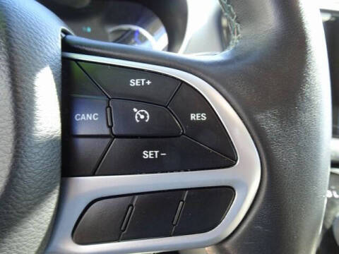 2017 Chrysler Pacifica Hybrid Premium