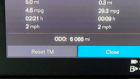 2025 Volvo XC60 T8 Plus Dark Theme