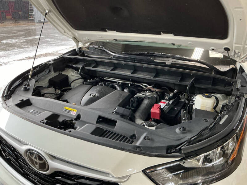 2020 Toyota Highlander L