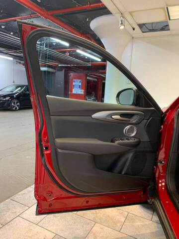 2024 Alfa Romeo Tonale Hybrid Ti