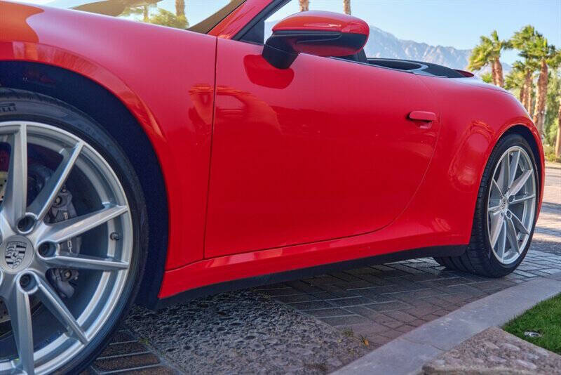 2022 Porsche 911 Carrera