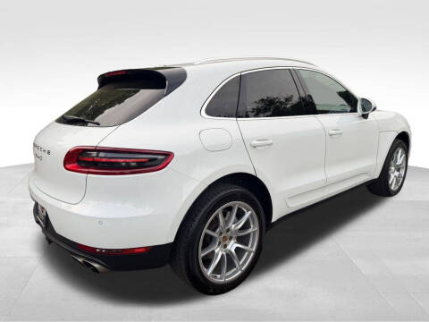 2015 Porsche Macan S