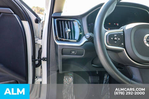 2024 Volvo S60 B5 Core Dark Theme