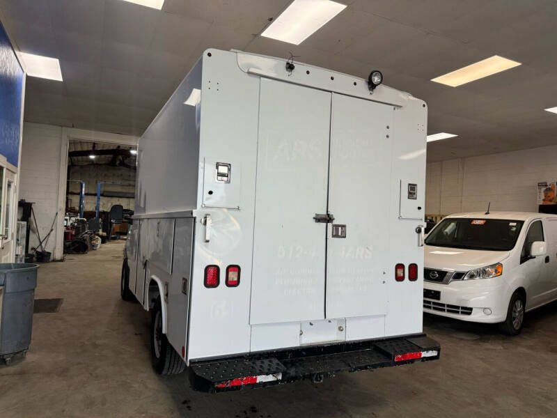 2011 Ford E-Series E-350 SD