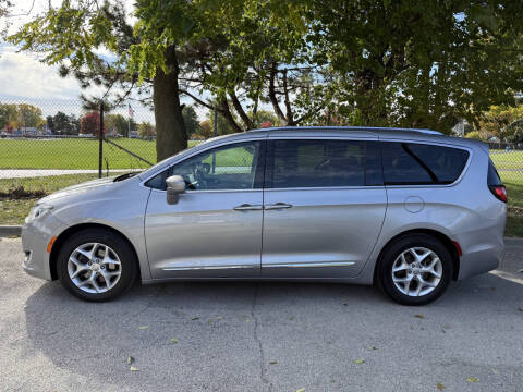2018 Chrysler Pacifica Touring L Plus
