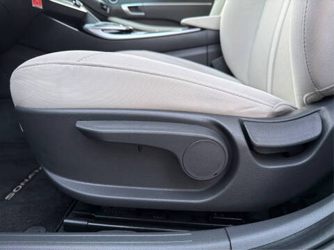 2023 Hyundai Sonata SE