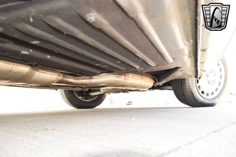 1987 Mercedes-Benz 560-Class 560 SL