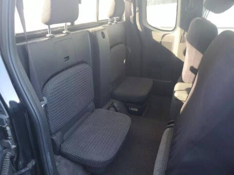 2005 Nissan Frontier SE