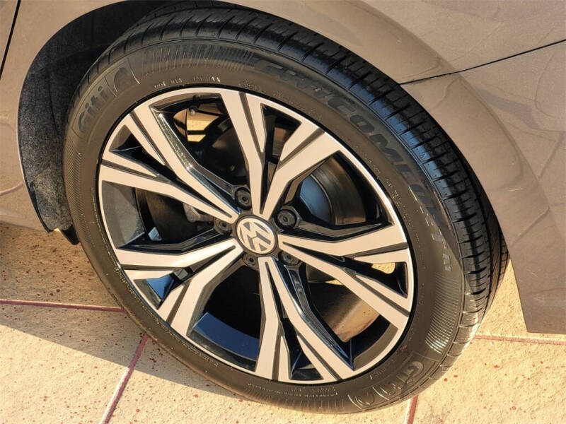 2022 Volkswagen Passat SE