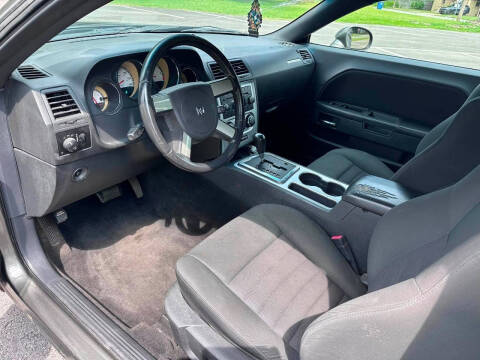 2009 Dodge Challenger SE