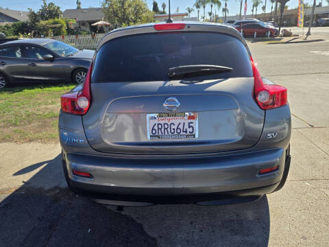 2011 Nissan JUKE SV