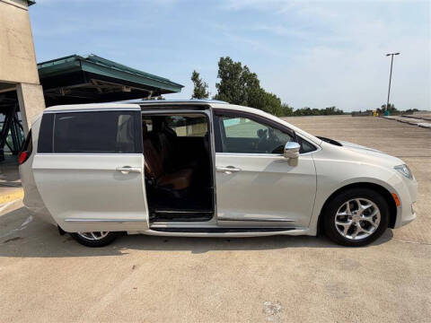 2017 Chrysler Pacifica Limited