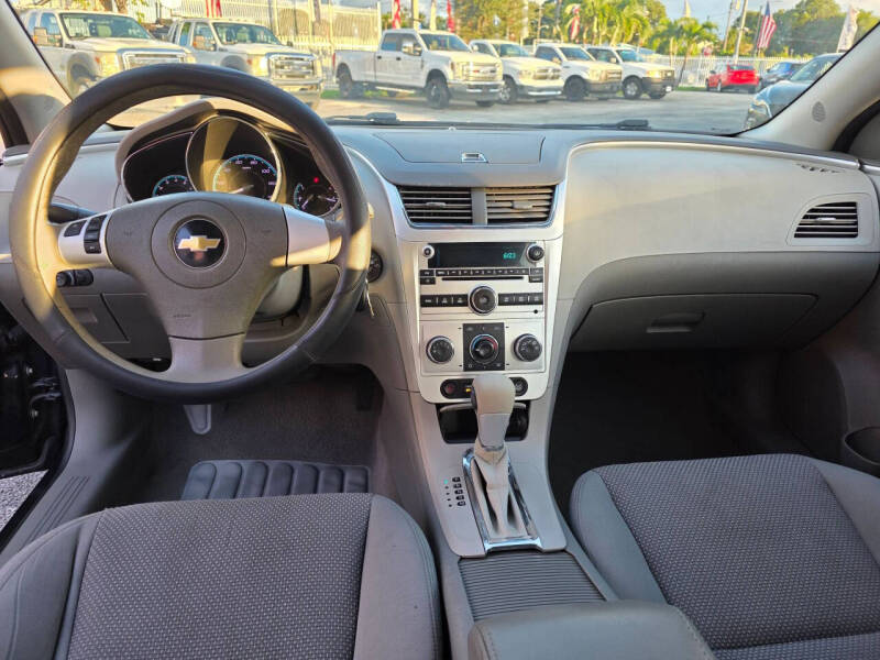 2011 Chevrolet Malibu LS