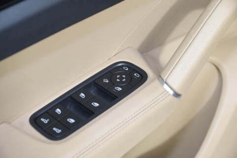 2022 Porsche Cayenne Platinum Edition