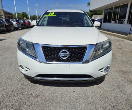 2016 Nissan Pathfinder SV