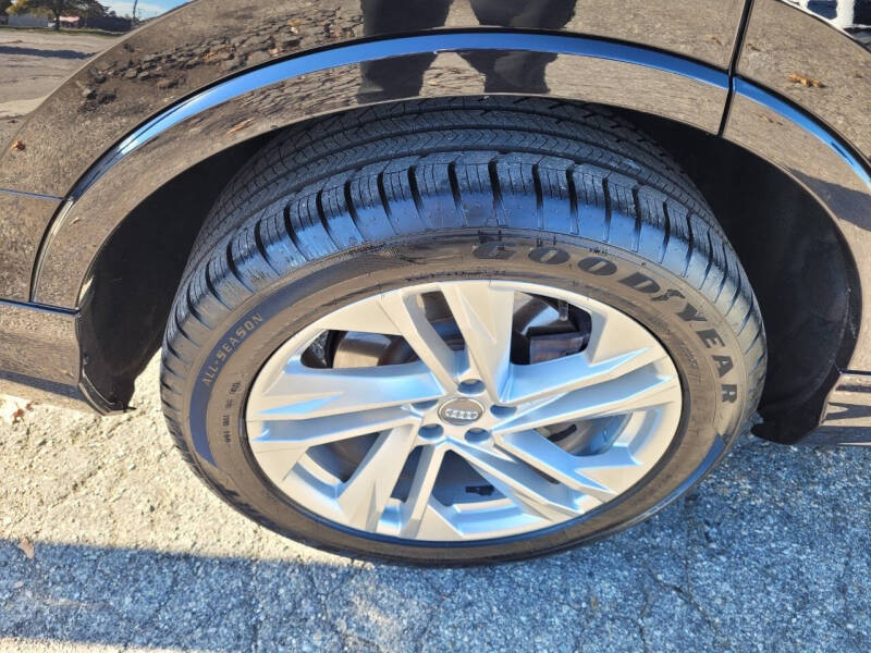 2020 Audi Q7 quattro Premium Plus 55 TFSI