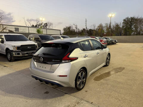 2018 Nissan LEAF SV
