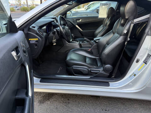 2016 Hyundai Genesis Coupe 3.8