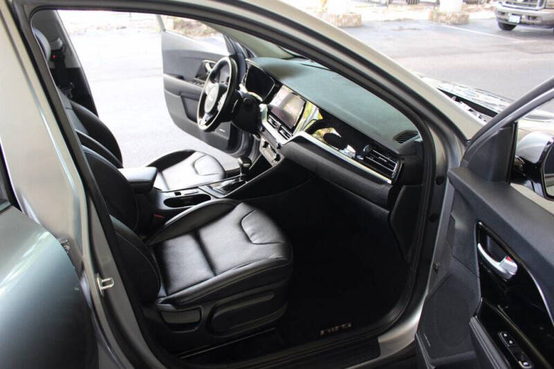 2022 Kia Niro EX Premium