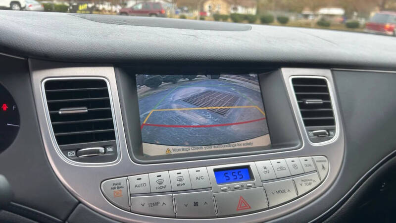 2012 Hyundai Genesis