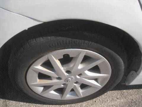 2012 Toyota Prius v Five