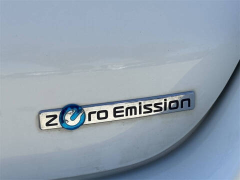 2015 Nissan LEAF S